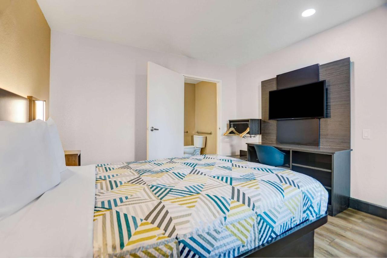 6-san Bernardino, Ca - South Hotel
