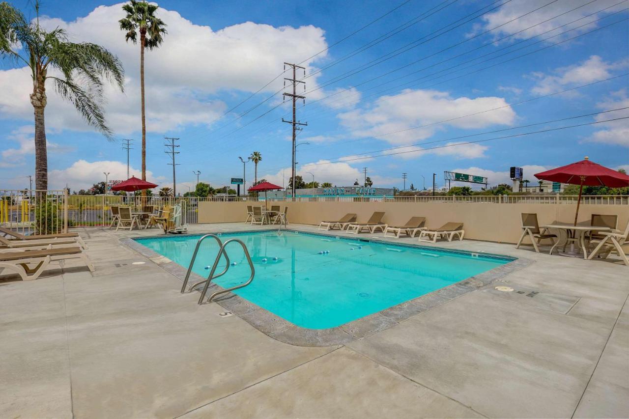 6-san Bernardino, Ca - South 2* San Bernardino